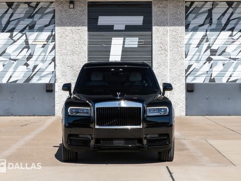 Used 2021 Rolls-Royce Cullinan image 4