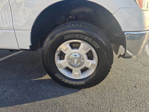 Used 2010 Ford F150 XLT image 14