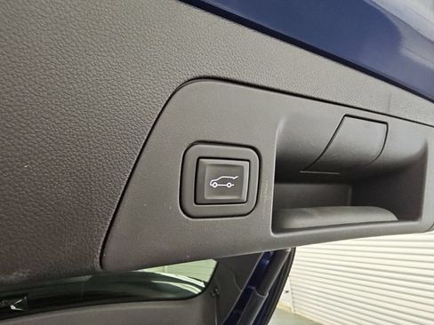 Certified 2023 Buick Envision Avenir FWD image 37