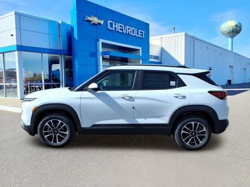 New 2026 Chevrolet TrailBlazer LT AWD/4WD image 7