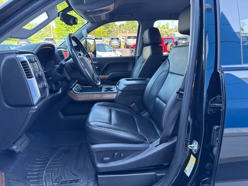 Used 2019 Chevrolet Silverado 2500 LTZ w/ Duramax Plus Package AWD/4WD image 18