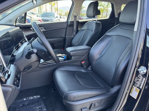 Used 2024 Kia Sportage EX FWD image 14
