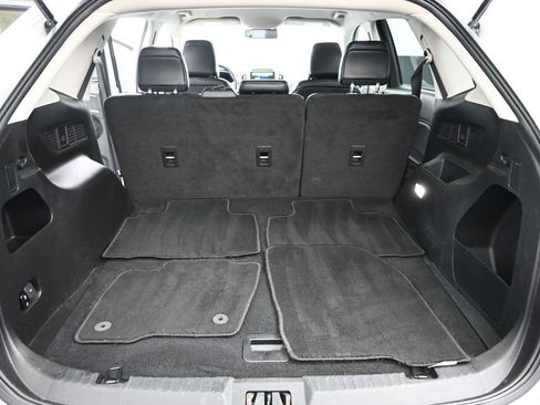 Used 2023 Ford Edge SEL image 11