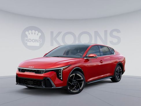 New 2025 Kia K4 GT-Line image 1