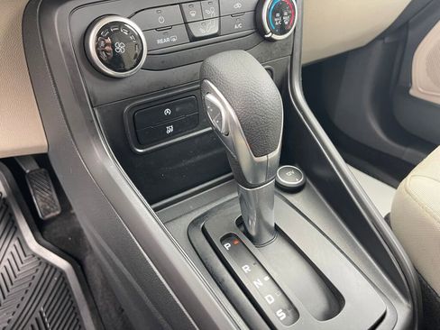 Used 2021 Ford EcoSport S image 9