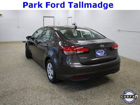 Used 2018 Kia Forte LX image 3