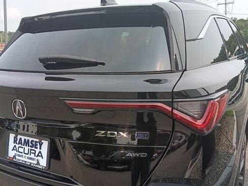 Used 2024 Acura ZDX A-Spec AWD/4WD image 5