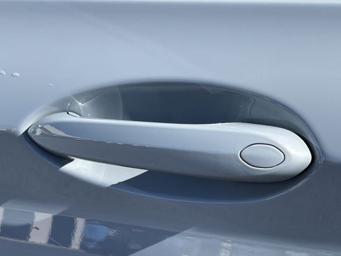 Used 2025 BMW X4 xDrive30i image 36