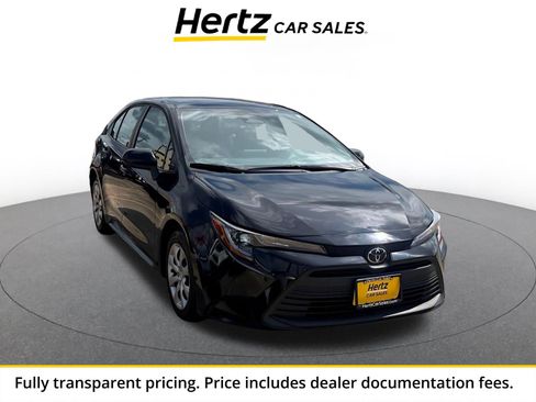 Used 2025 Toyota Corolla LE FWD image 1