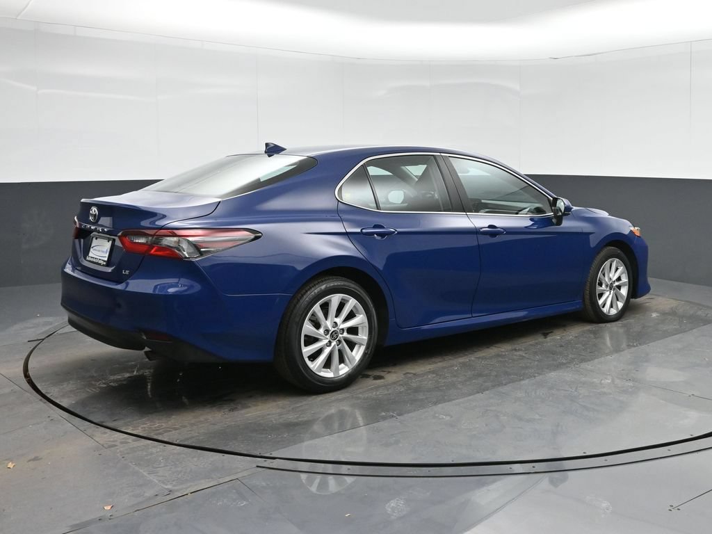 Used 2024 Toyota Camry LE FWD image 7