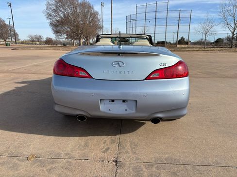 Used 2011 INFINITI G37 2dr Base w/ Premium Pkg image 43