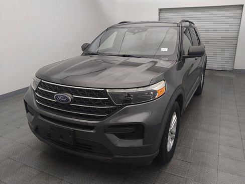 Used 2020 Ford Explorer XLT image 15