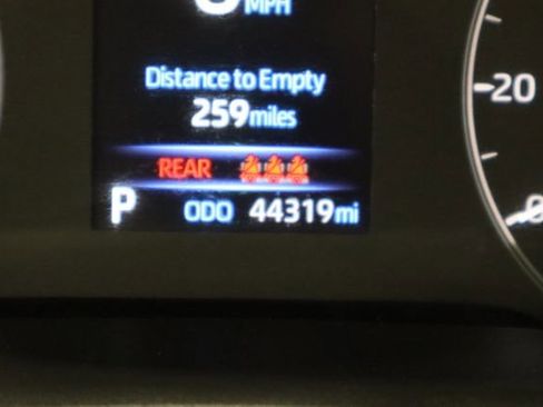 Used 2023 Toyota Corolla LE image 35