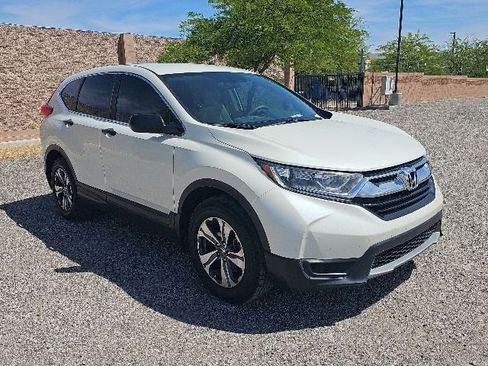 Used 2018 Honda CR-V LX image 3