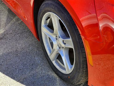 Used 2023 Chevrolet Camaro LT image 4