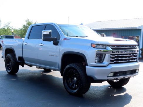 Used 2020 Chevrolet Silverado 2500 LTZ w/ LTZ Convenience Package image 7