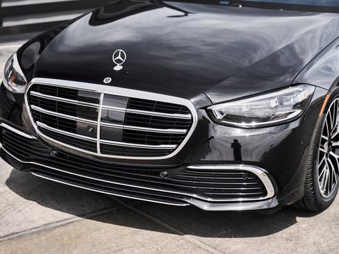 Used 2025 Mercedes-Benz S 580 4MATIC Sedan image 6