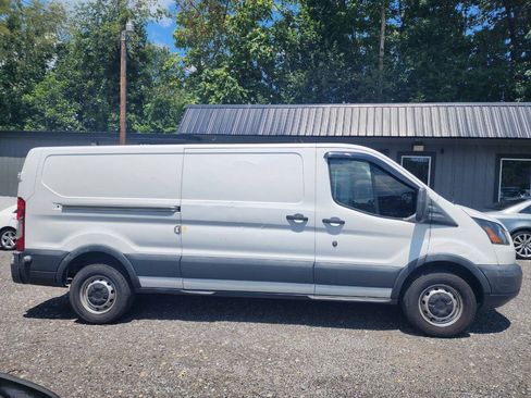 Used 2018 Ford Transit 250 148 Low Roof RWD image 2