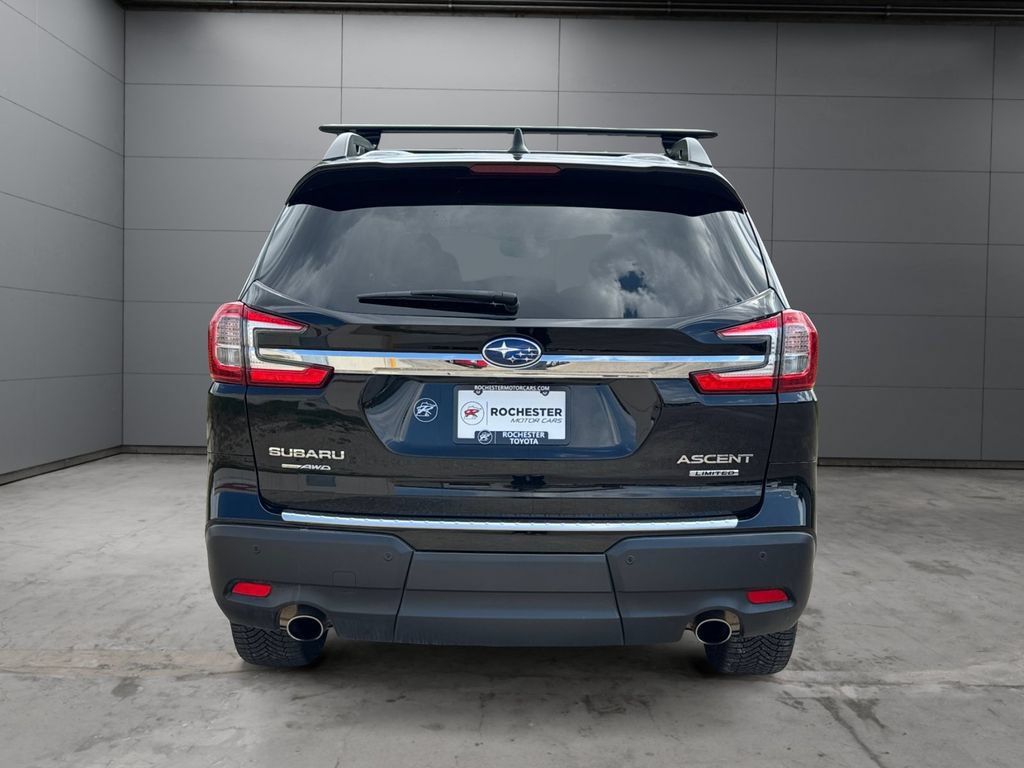 Used 2023 Subaru Ascent Limited w/ Technology Package AWD/4WD image 4
