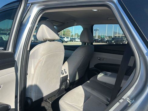 Used 2025 Hyundai Tucson SEL AWD/4WD image 15