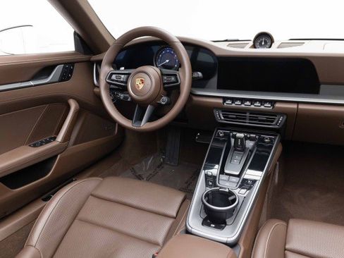 Used 2024 Porsche 911 Carrera image 12