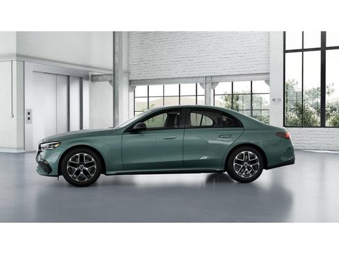 Certified 2024 Mercedes-Benz E 350 4MATIC Sedan image 35
