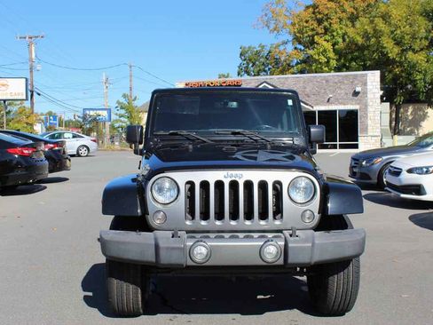Used 2015 Jeep Wrangler Unlimited Sport image 2