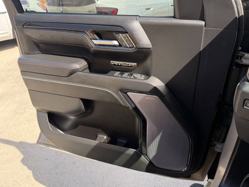 Used 2023 GMC Sierra 1500 AT4X AWD/4WD image 27