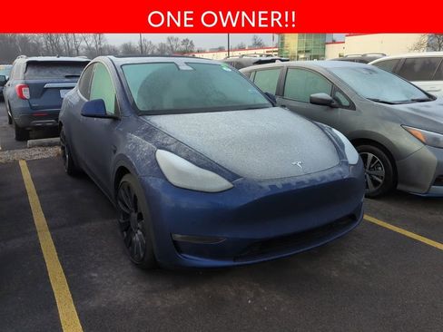 Used 2022 Tesla Model Y Performance image 3