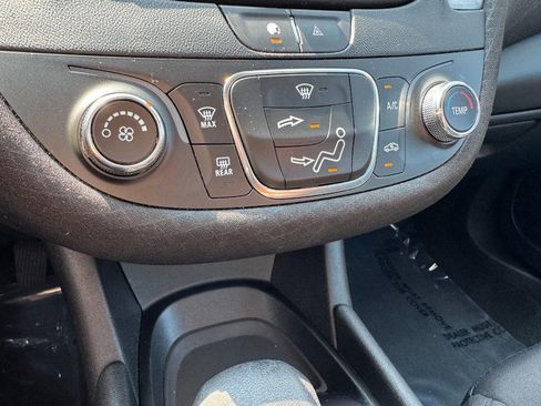 Used 2023 Chevrolet Malibu LS w/ LPO, Floor Liner Package FWD image 18