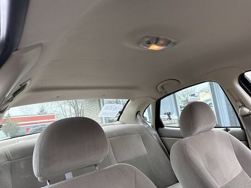 Used 2003 Ford Taurus SE image 23