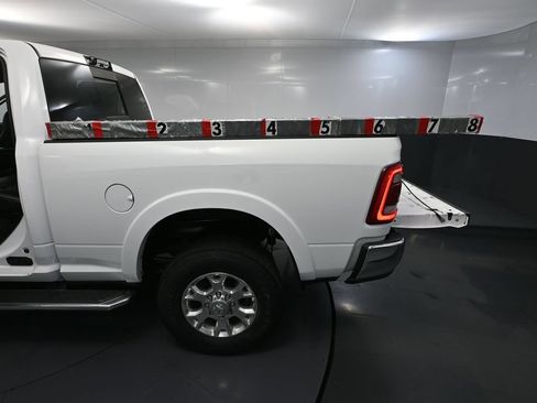 Used 2022 RAM 2500 Laramie AWD/4WD image 30