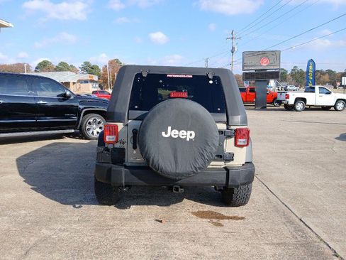 Used 2017 Jeep Wrangler Unlimited Sport w/ Quick Order Package 24S image 4