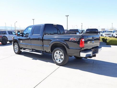 Used 2016 Ford F250 Lariat w/ Lariat Ultimate Package AWD/4WD image 4