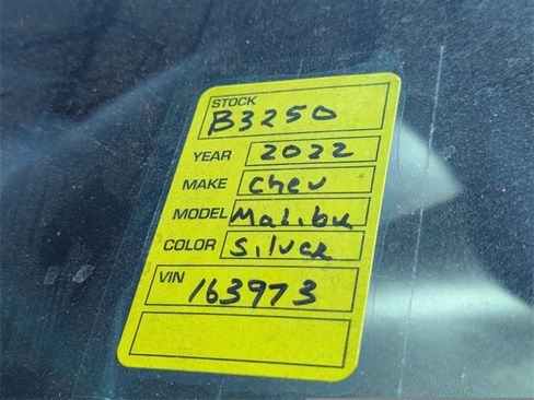 Used 2022 Chevrolet Malibu LT image 34