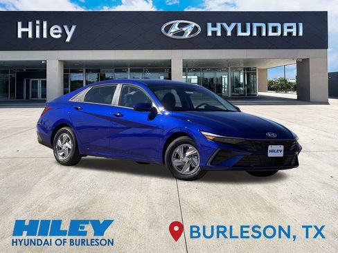 New 2026 Hyundai Elantra SE image 1