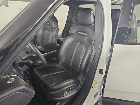 Used 2023 Rivian R1T Adventure image 21