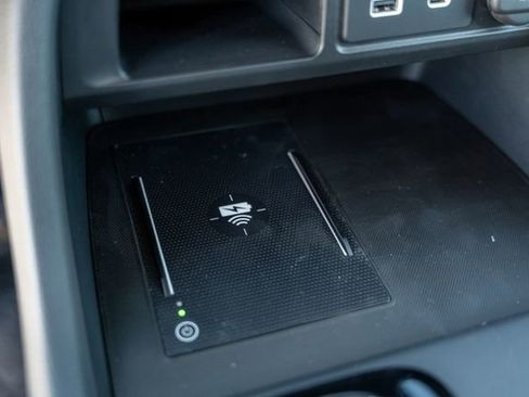 Used 2025 Honda Pilot EX-L image 38