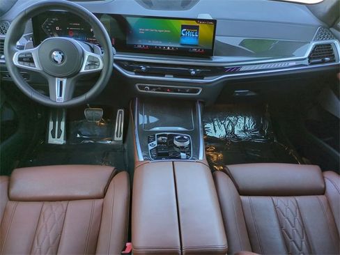 Used 2026 BMW X7 M60i image 15