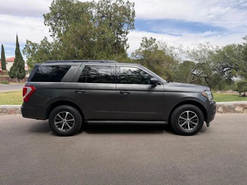 Used 2021 Ford Expedition XLT RWD image 6