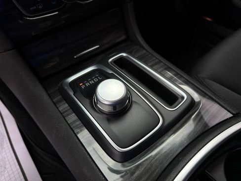 Used 2019 Chrysler 300 Touring w/ Sport Appearance Package RWD image 27