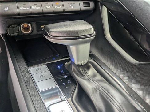 Used 2025 Hyundai Elantra SEL FWD image 11