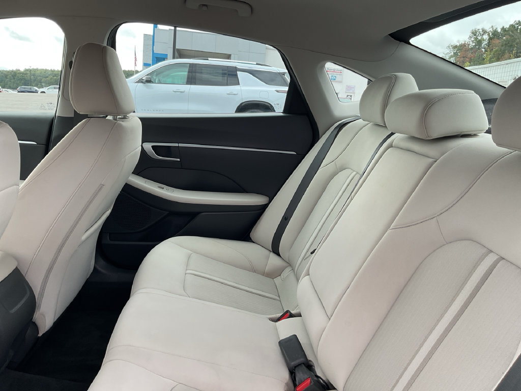 Used 2025 Hyundai Sonata SEL FWD image 26
