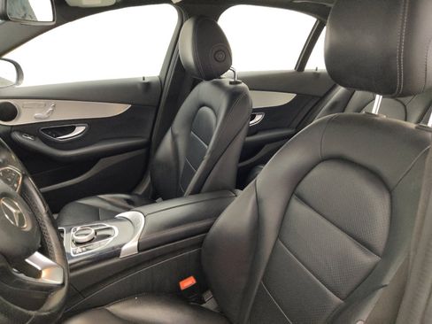Used 2018 Mercedes-Benz C 300 Sedan w/ Premium Package image 17
