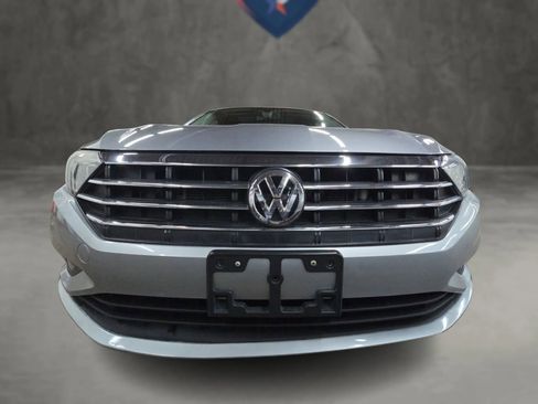 Used 2021 Volkswagen Jetta SEL Premium image 13