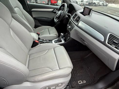 Used 2018 Audi Q3 2.0T Premium Plus image 28