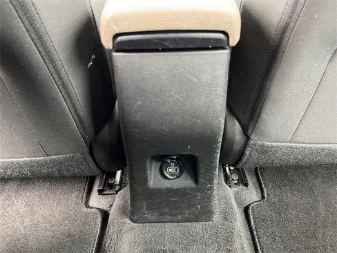 Used 2022 Hyundai Accent Limited image 22