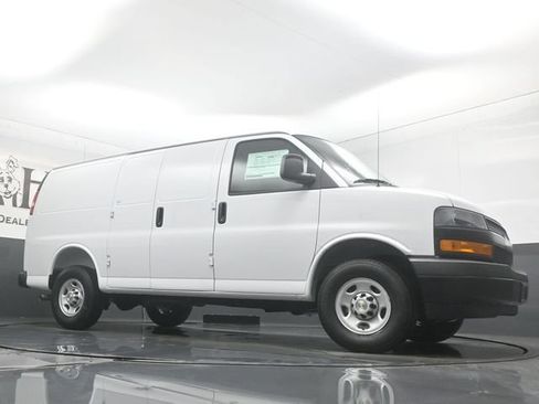 New 2026 Chevrolet Express 2500 w/ Driver Convenience Package RWD image 2
