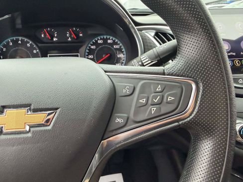 Used 2021 Chevrolet Malibu LT FWD image 26