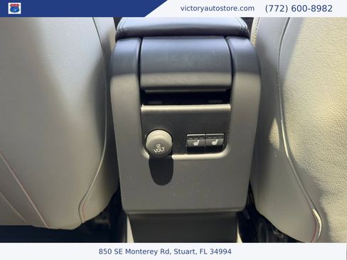 Used 2015 Volvo XC60 T6 Platinum AWD/4WD image 28
